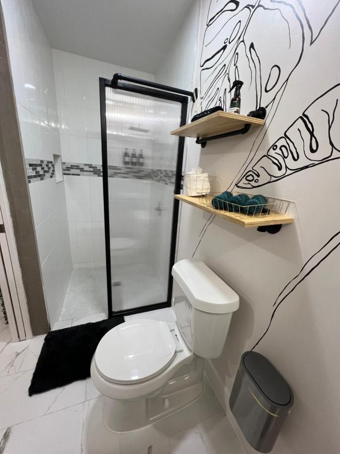 Busch Gardens Bliss Suite-2 *